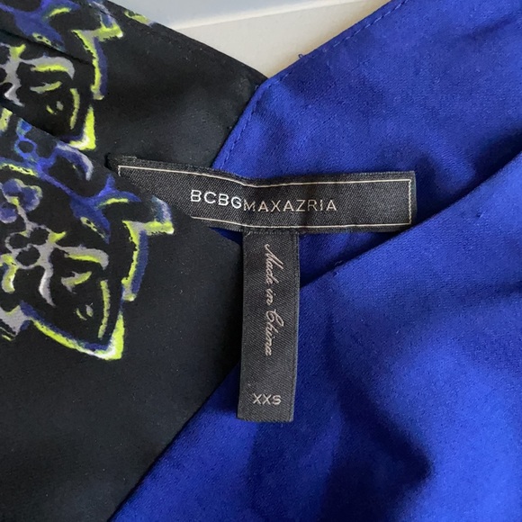 BCBGMaxazria top. - Picture 4 of 5